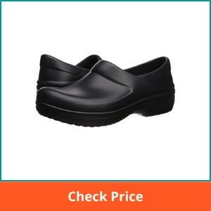 10 Best Shoes For Nurses With Wide Feet - Buying Guide 2023